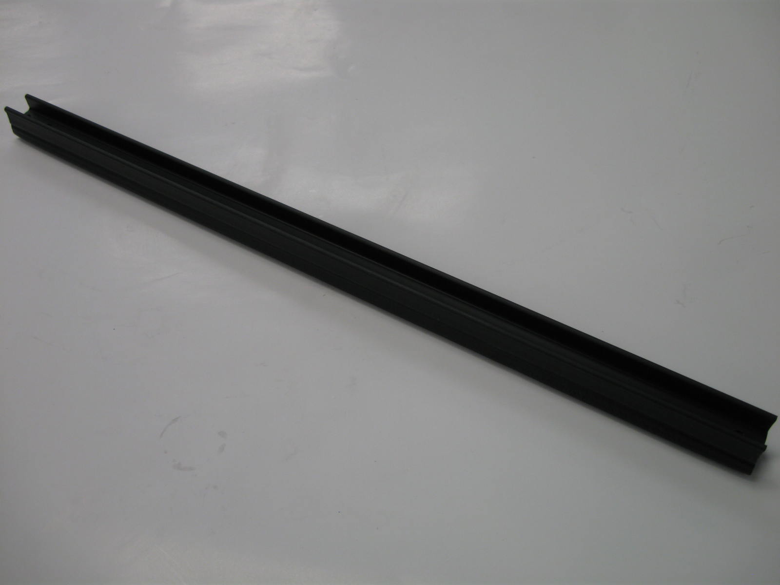 EXTRUSION ALUMINUM WDO SLIDI