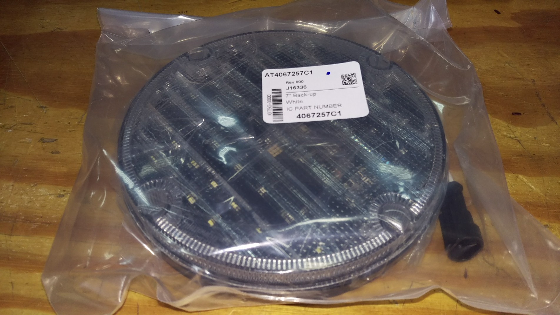 LIGHT,7 IN BACK-UP LED