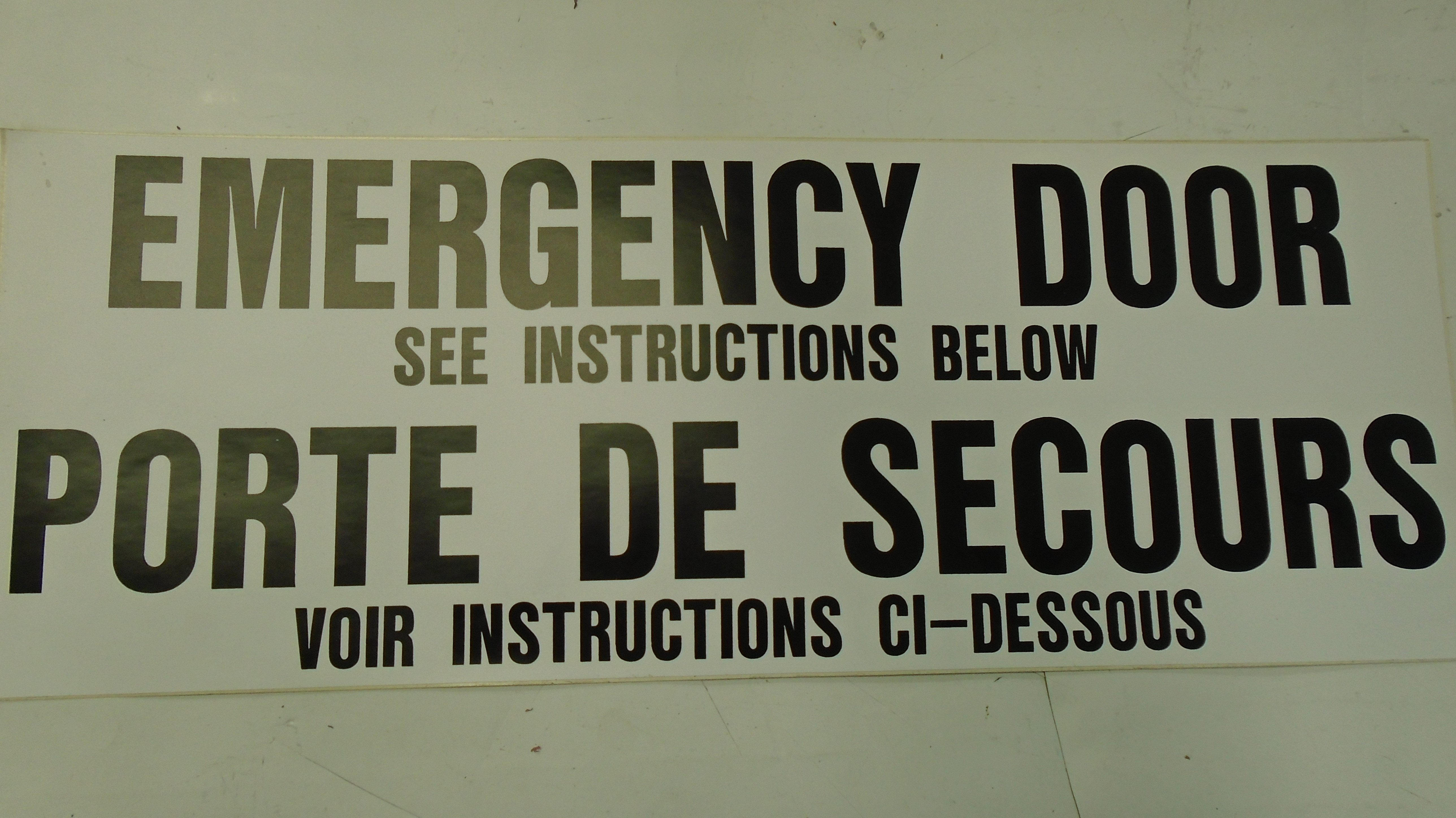 EMERGENCY DOOR, BIL, BLK/WH