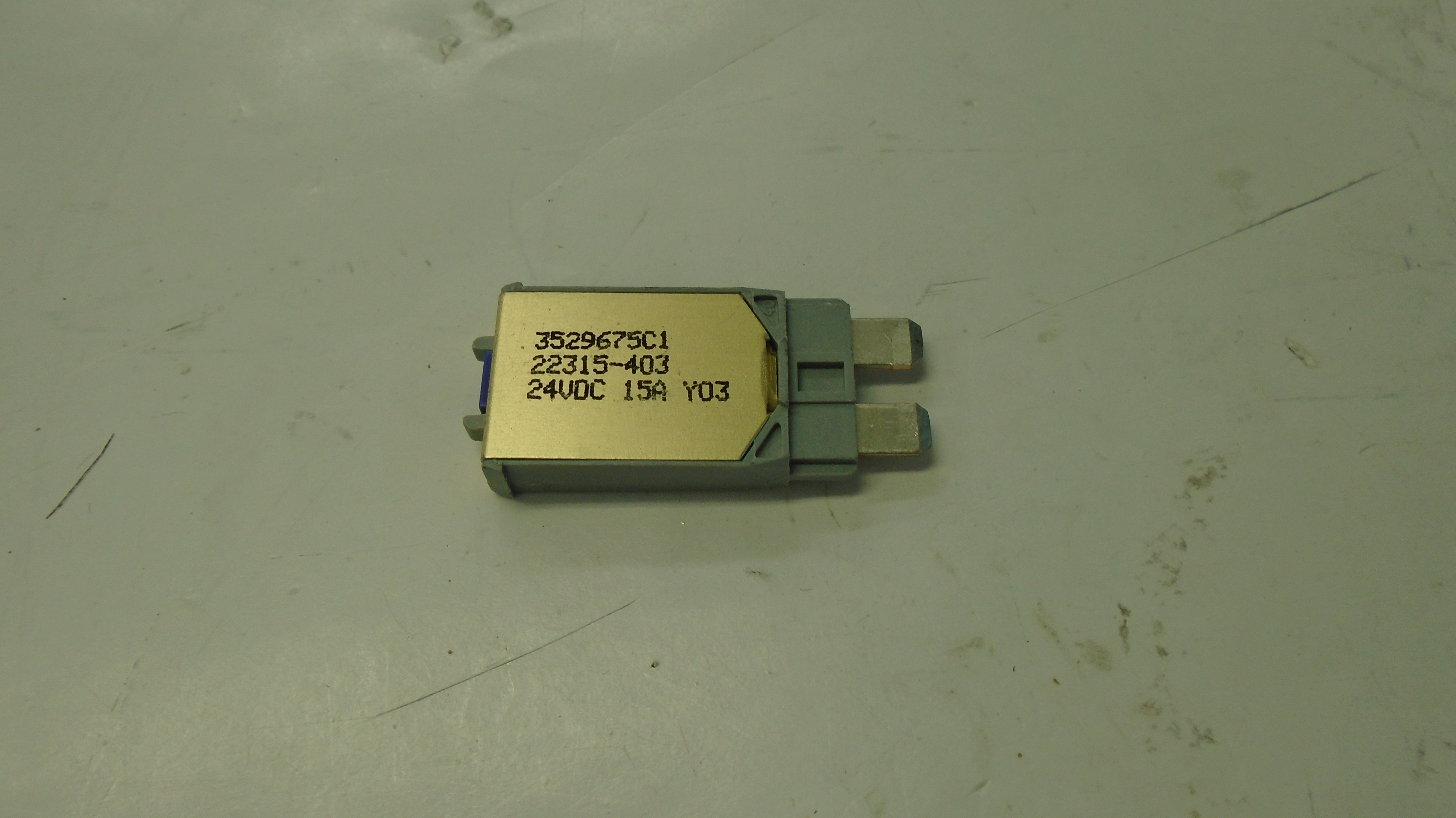 BREAKER,25 AMP,IC BUS white