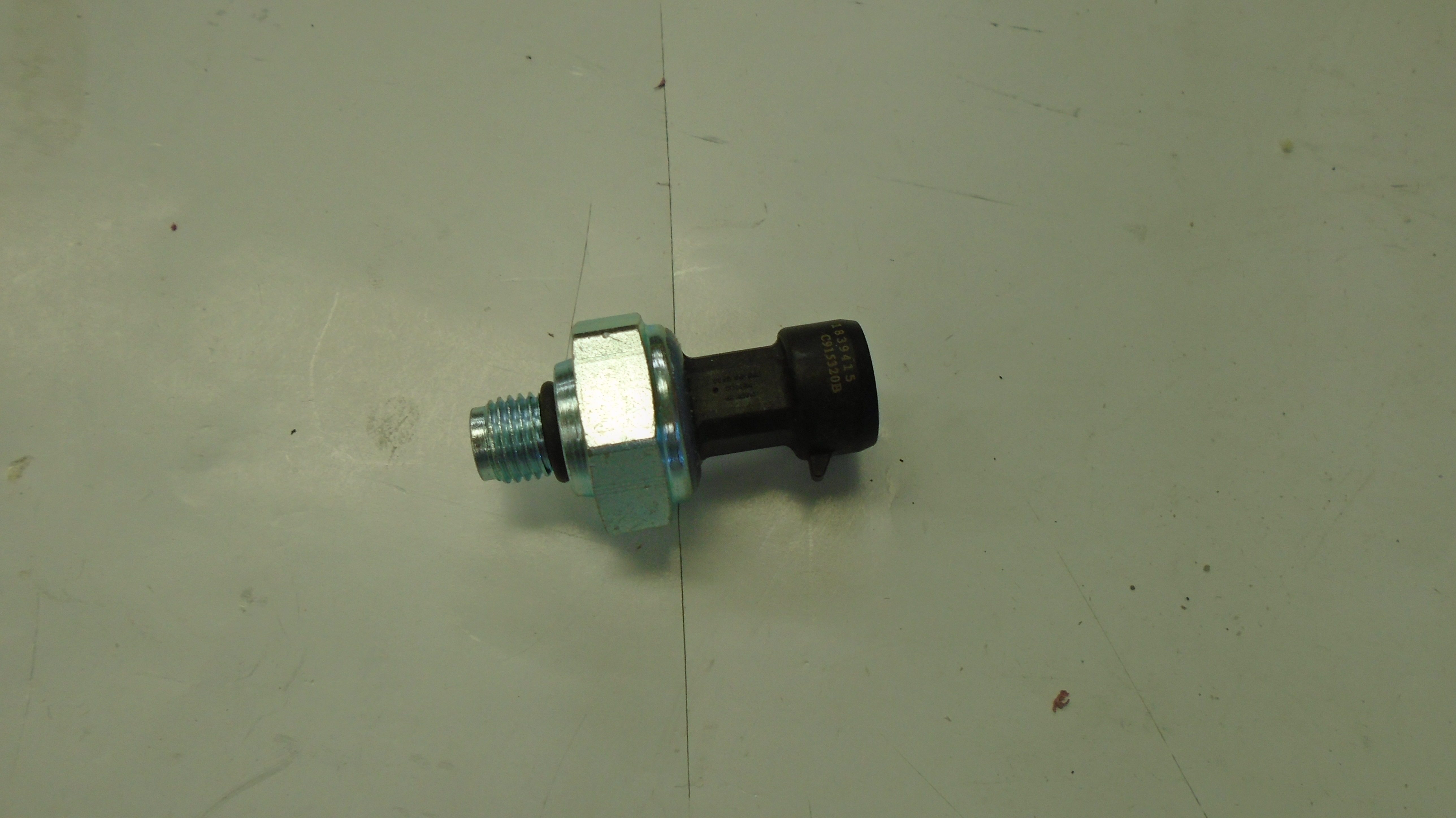 SENSOR ASSY ENG OIL PRESSURE