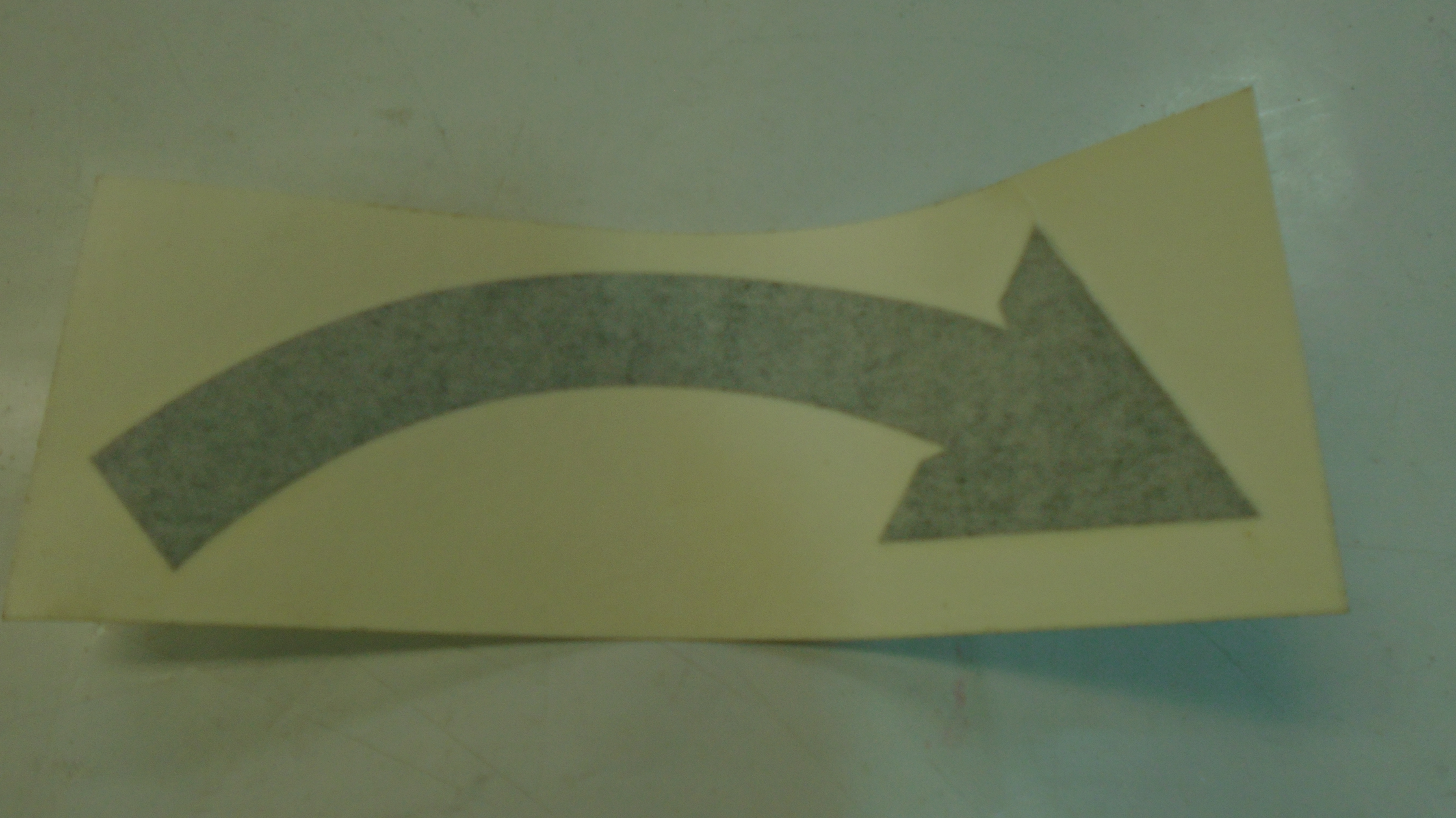 DECAL ARROW BLK RR EMERG DOOR