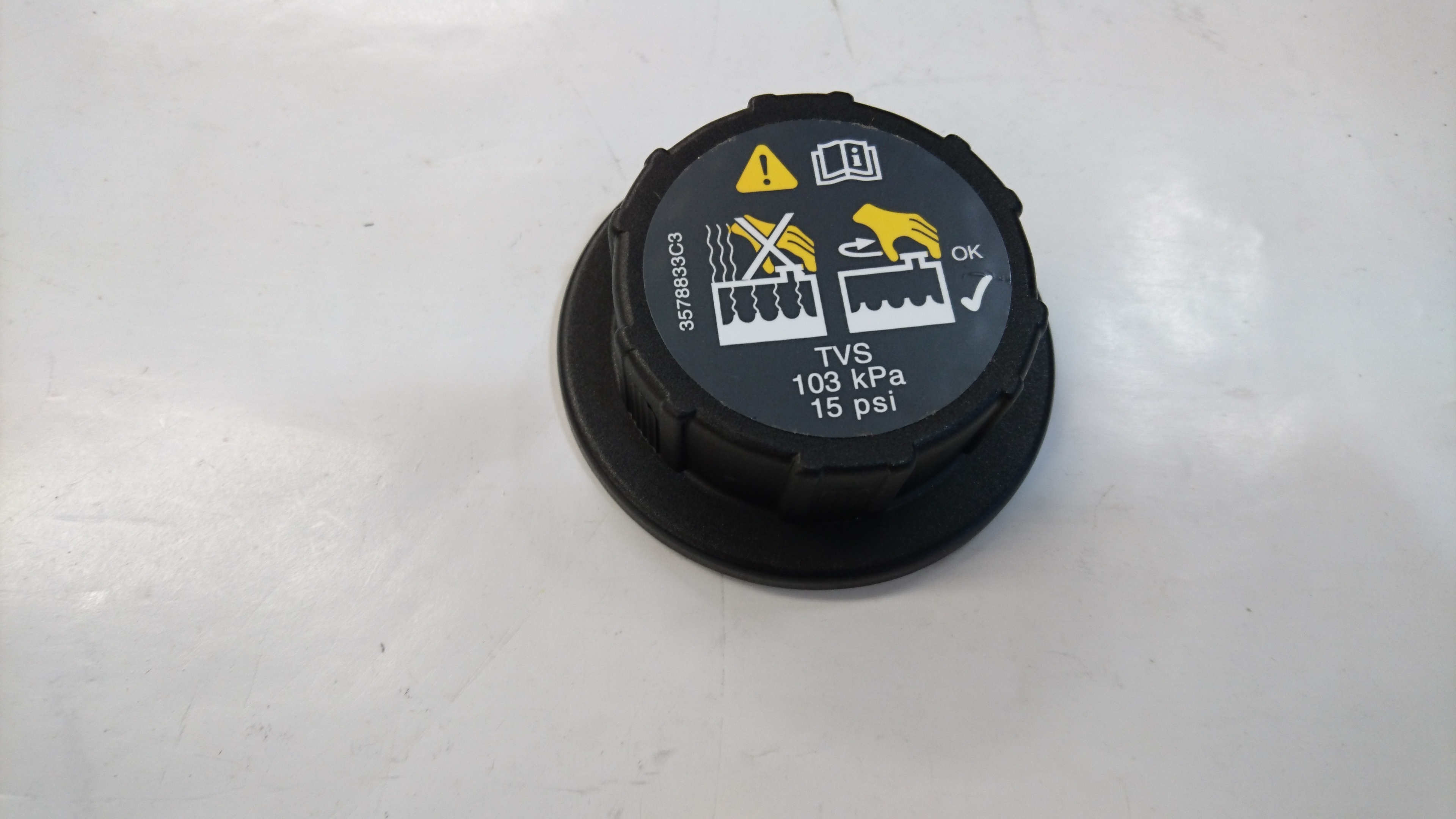 CAP RADIATOR SURGE TANK-15 PS