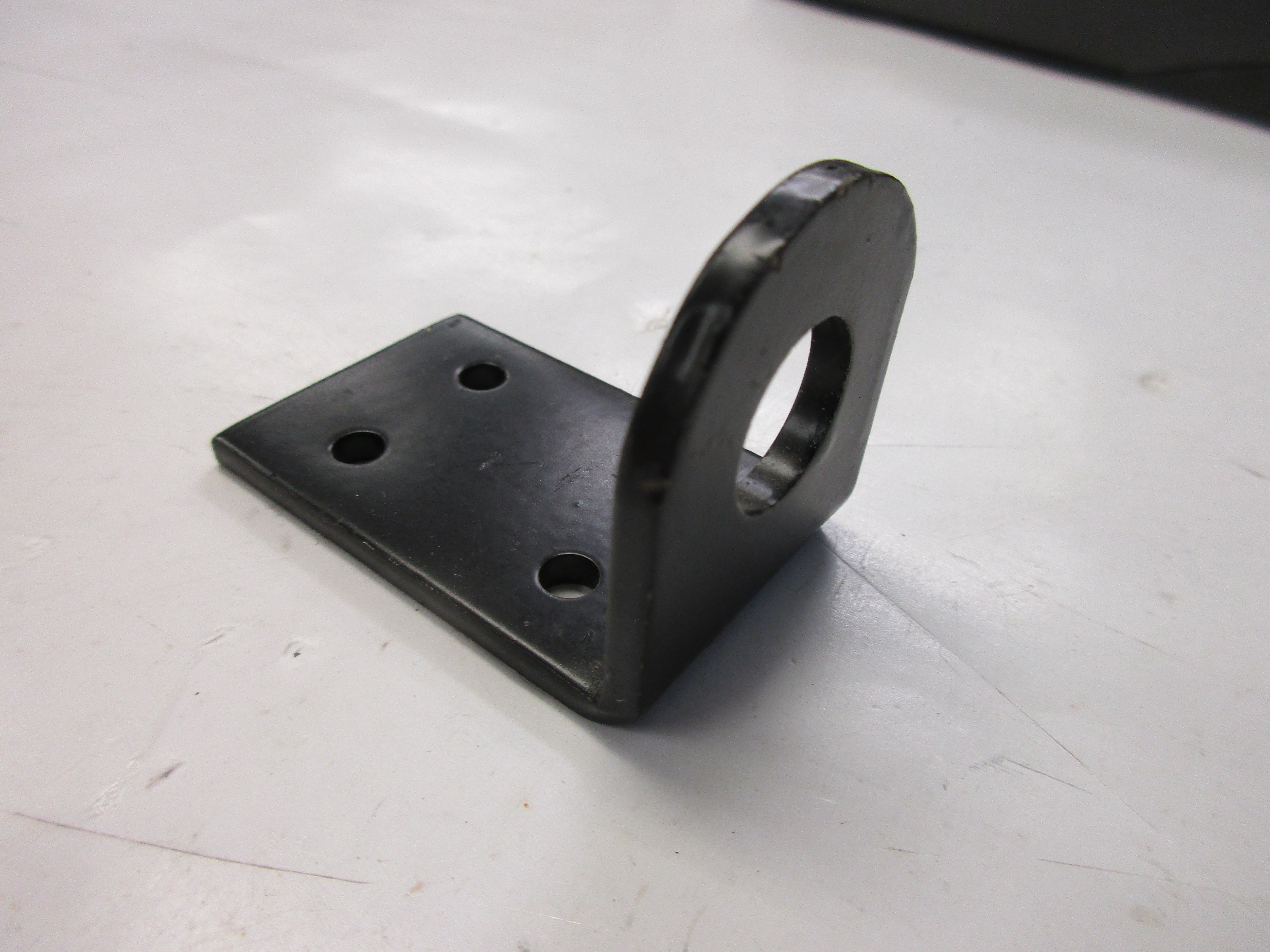 BRACKET-3 PT LOCK EMER DR 199