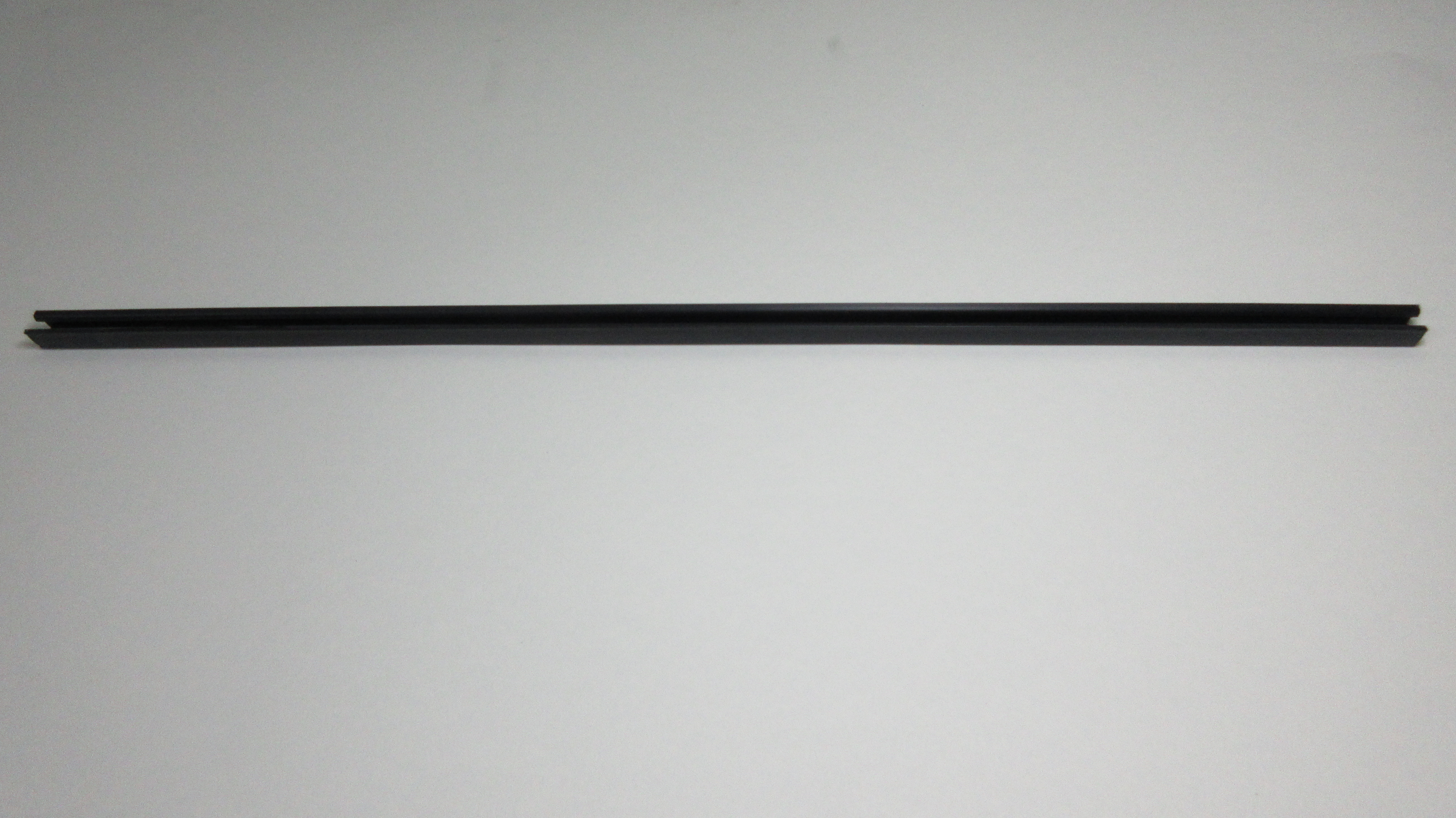 WTHRSTRP,WEATHERSTRIP HORZ D