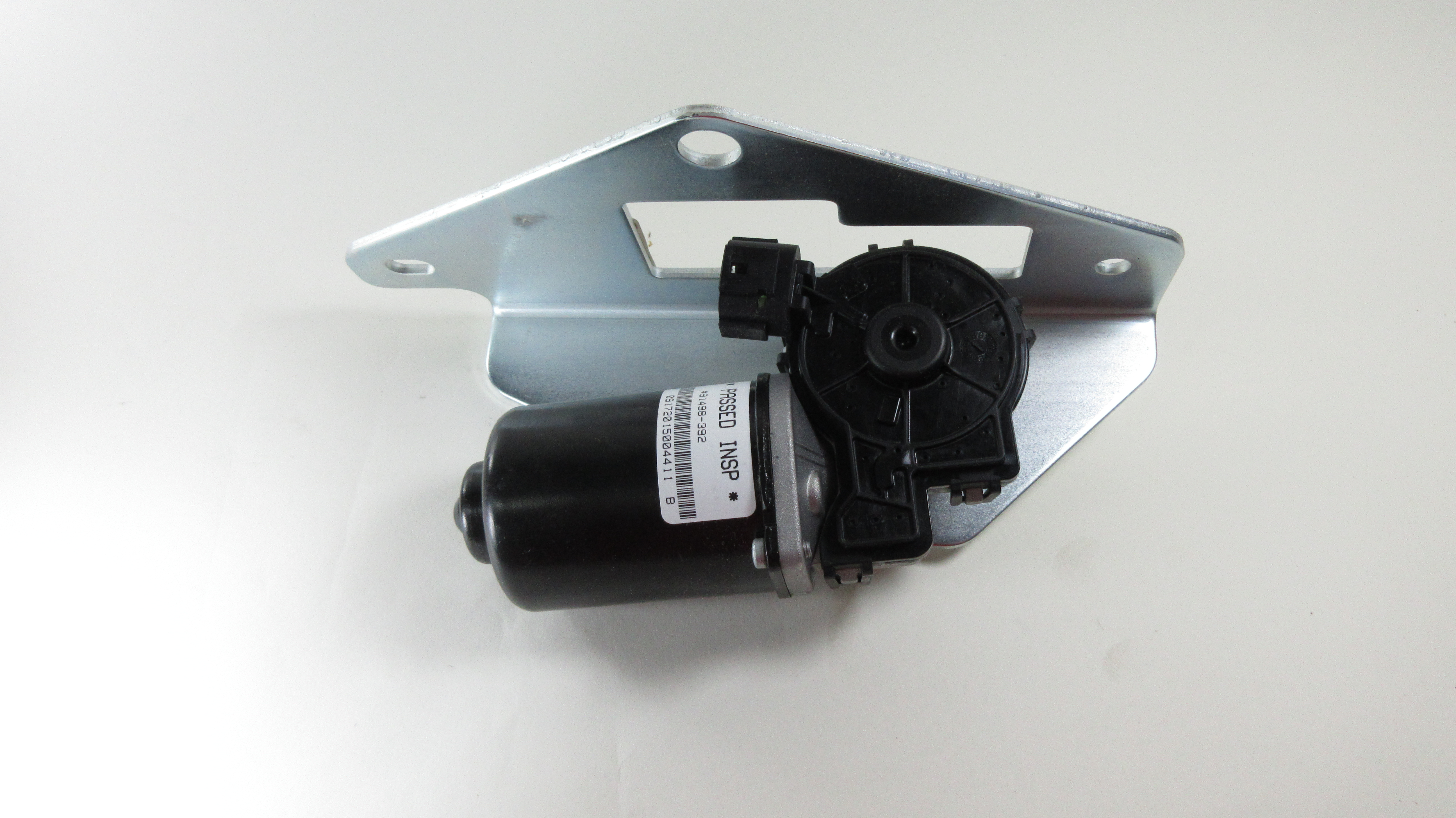 MOTOR, WINDSHIELD WIPER W/ BRA