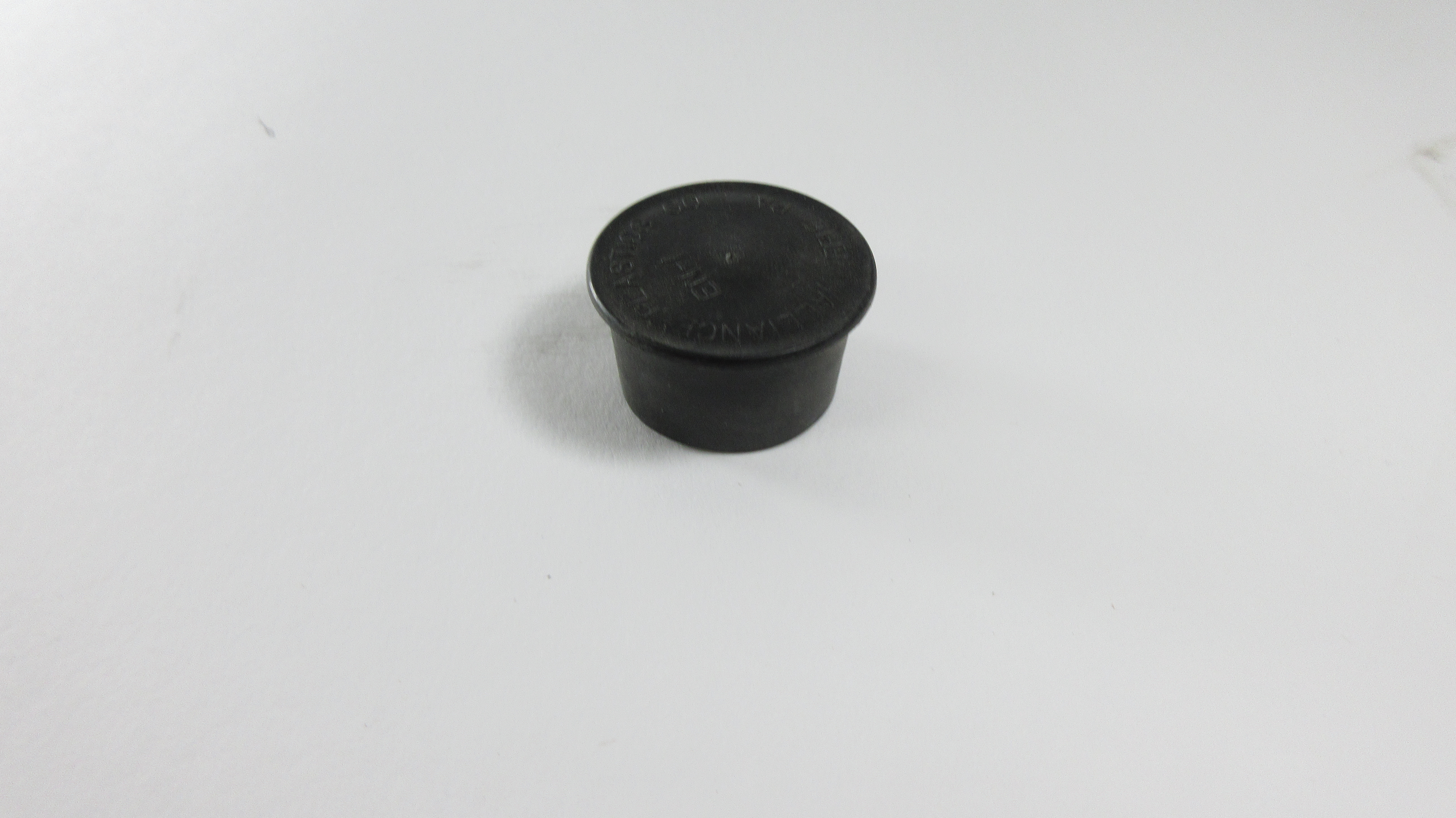 PLUG PLASTIC BLUE STANCHIONS