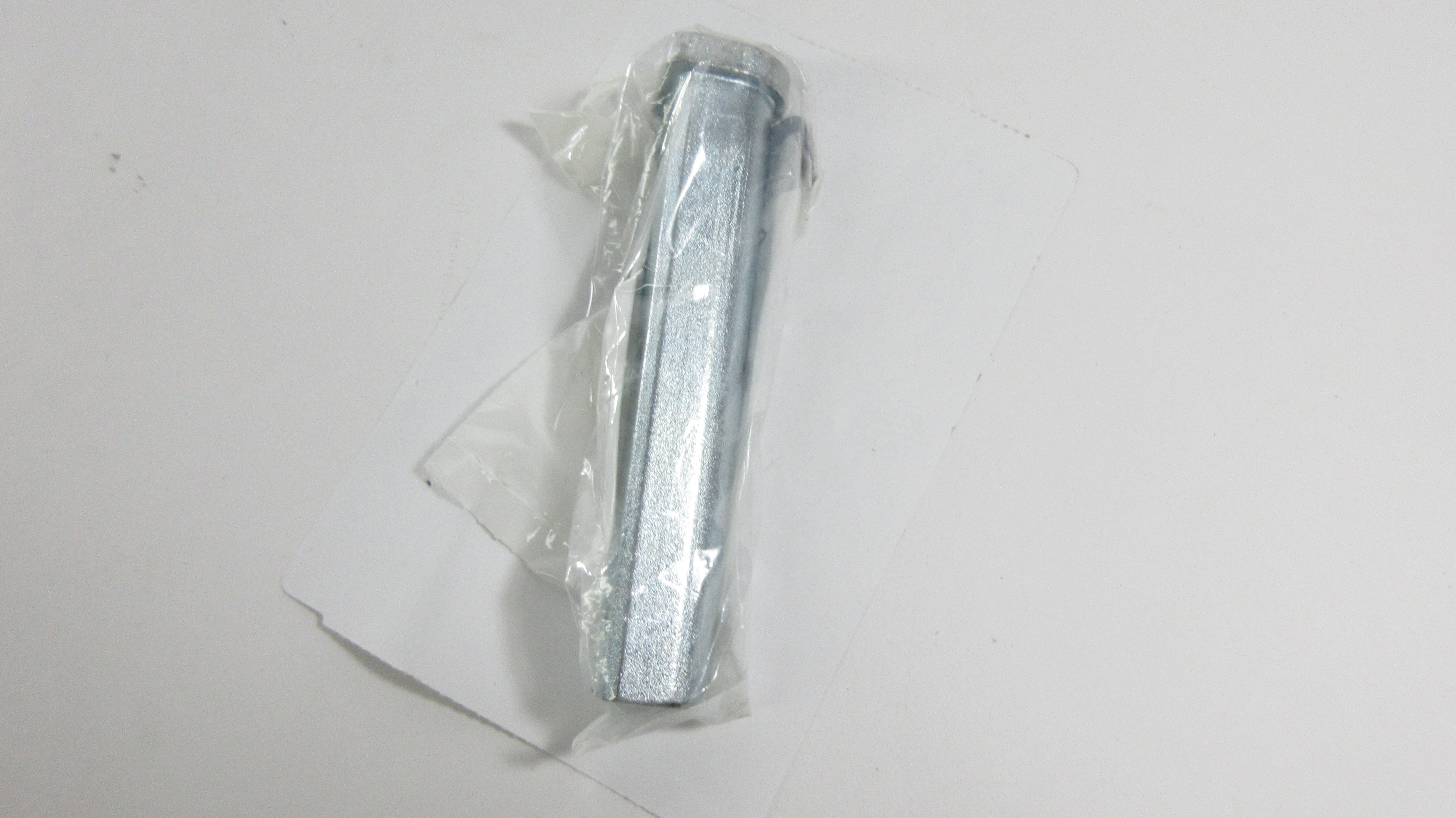 PLUG , DOOR ATTACHMENT INSERT