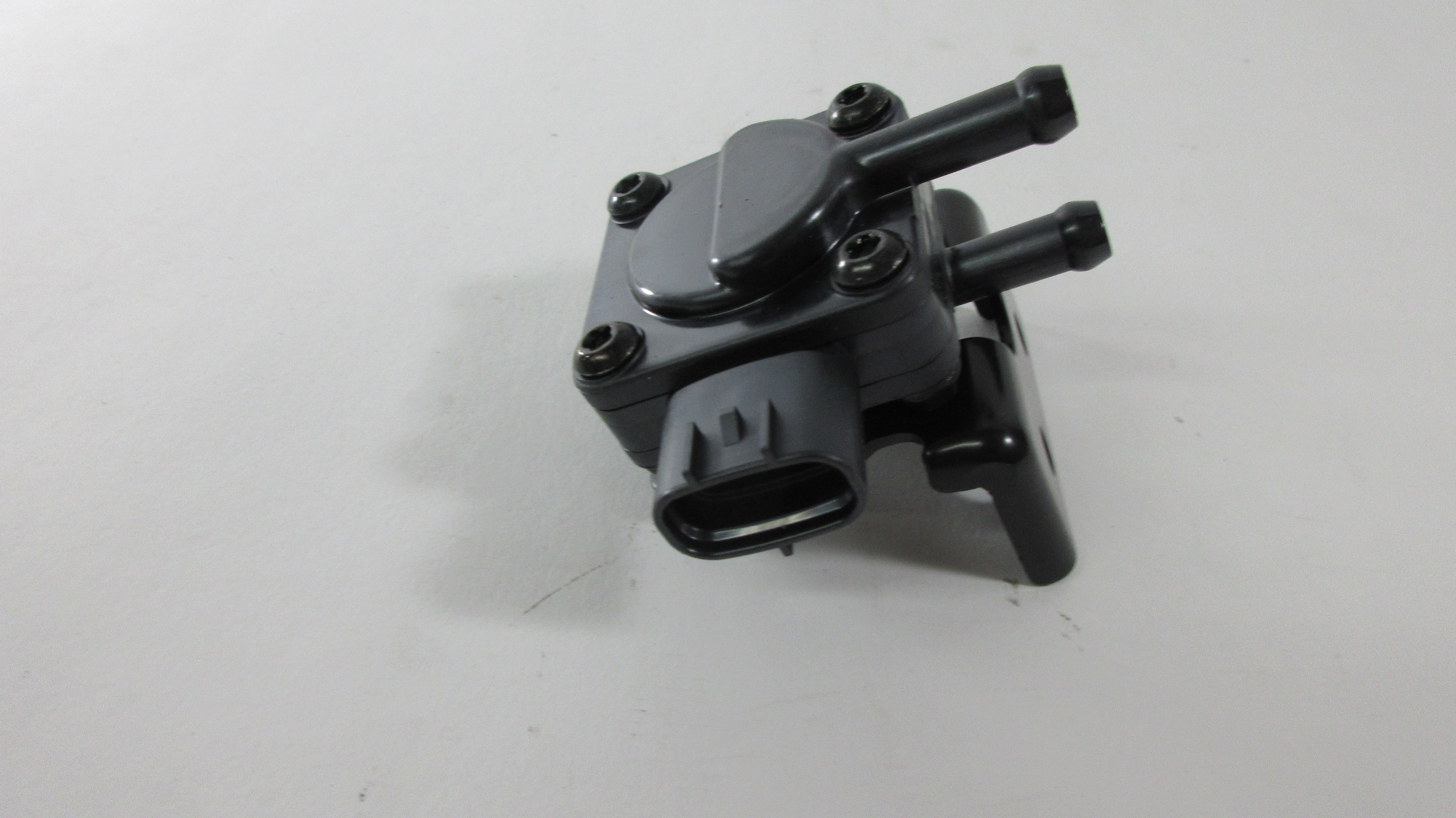 SENSOR EXH DELTA PRESSURE W/BR