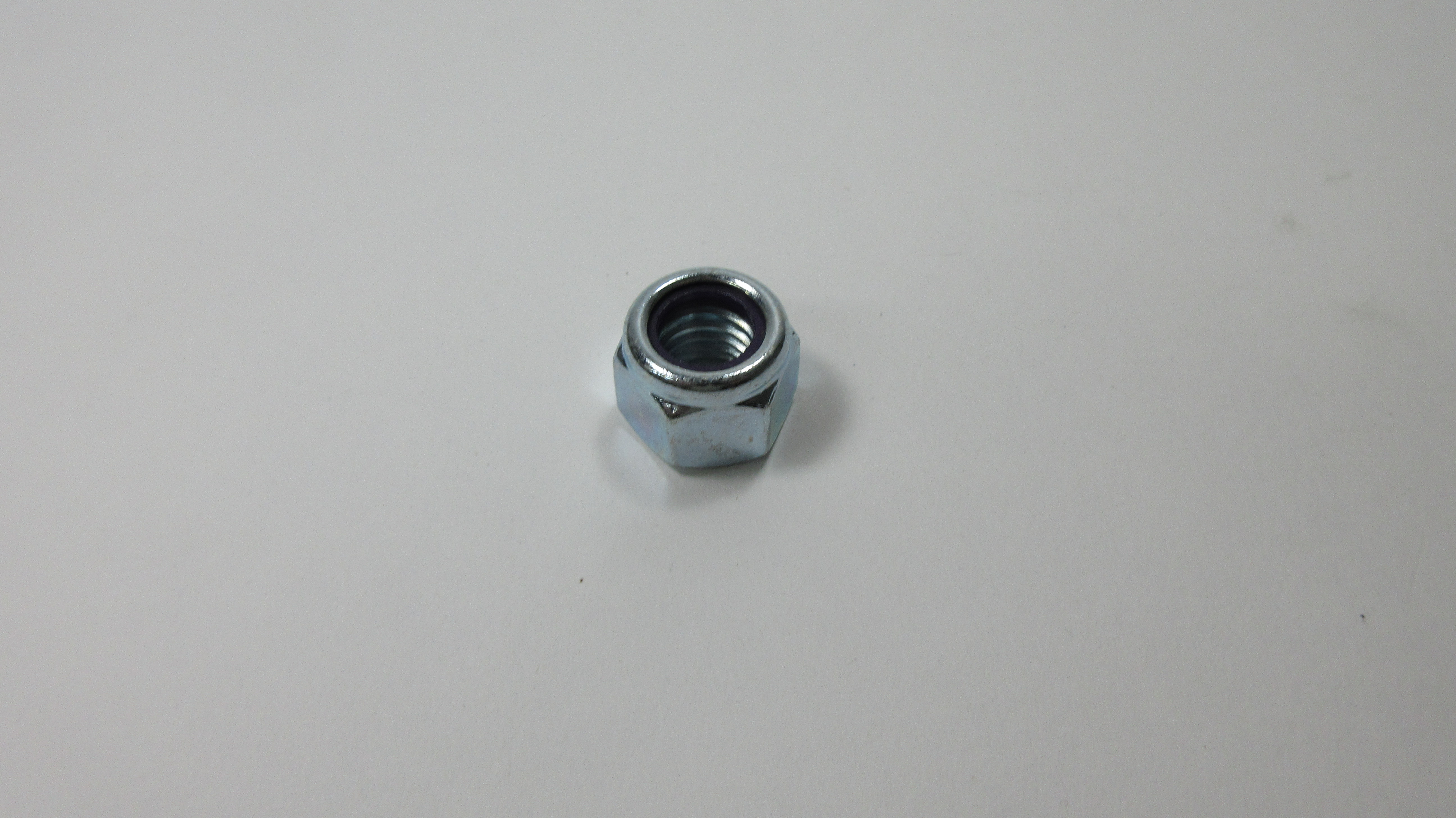 NUT 1/2 P/T LOCK TYPE 5