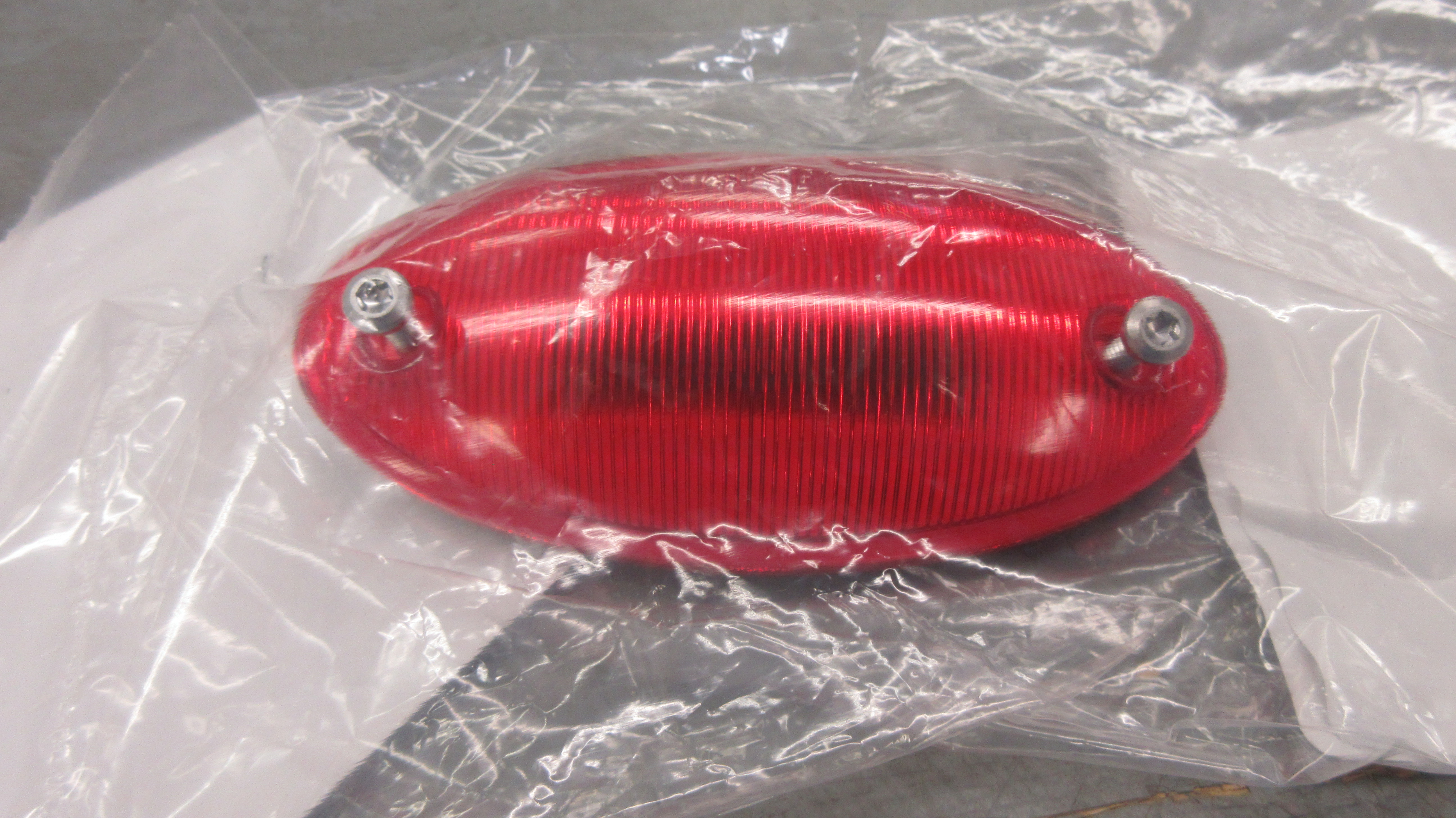 LIGHT CLR OVAL LED RECESS RED