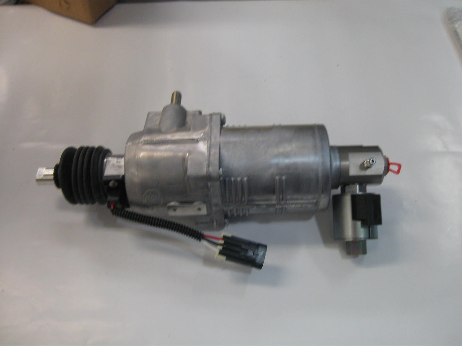 CYLINDER HYD POWER BRAKE SAHR