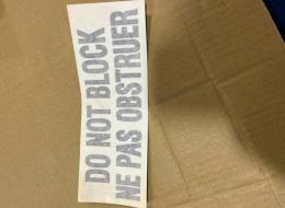 DECAL DO NOT BLOCK